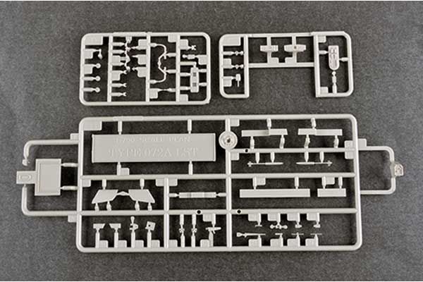 Десантный корабль Китая Type 072A (Trumpeter 06728) 1/700