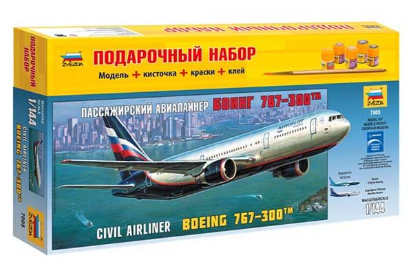 Подарочный набор со сборной моделью самолета Boeing 767-300 (Zvezda 7005) 1/144 Подарочный набор со сборной моделью самолета Boeing 767-300 (Zvezda 7005) 1/144