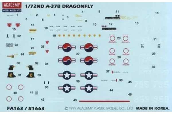 A-37B (Academy 12461) 1/72