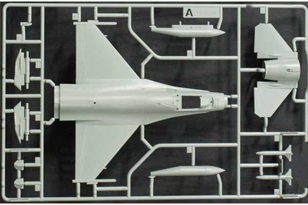 F-16C Multirole Fighter (Academy 12541) 1/72