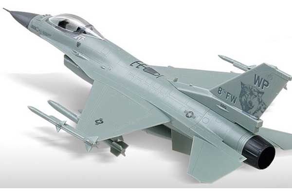 F-16C Multirole Fighter (Academy 12541) 1/72