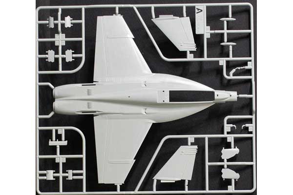EA-18G "VAQ-141 Shadow Hawks" (Academy 12560) 1/72