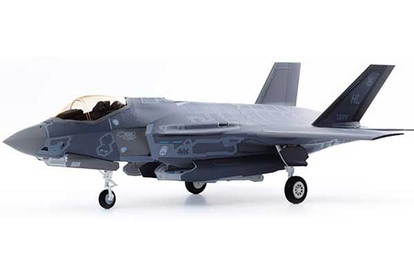 F-35A "Seven Nation Air Force" (Academy 12561) 1/72