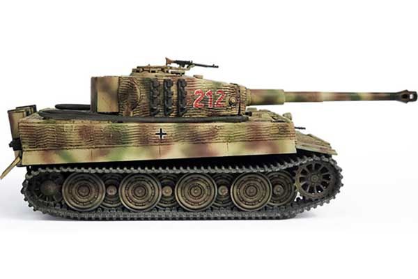 Tiger-1 позднего производства (Academy 13431) 1/72