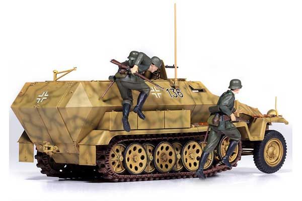 Sd.Kfz.251/1 Ausf.C (Academy 13540) 1/35