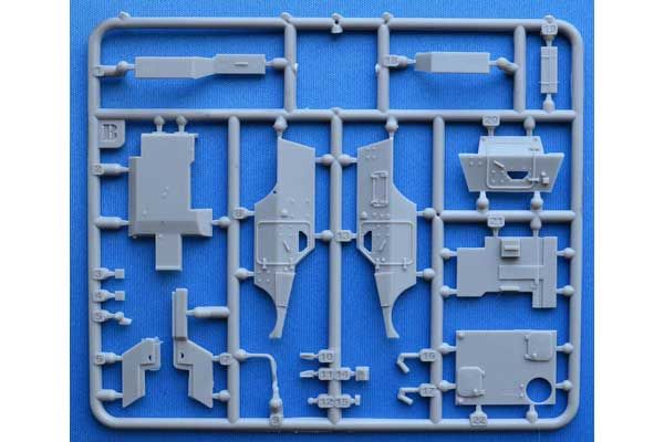 Французський бронеавтомобіль VBL з ПЗРК Mistral (ACE 72423) 1/72