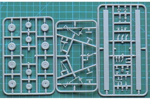 Антонов Ан-24T "Phoenix Avia" (AMODEL 72160-01) 1/72