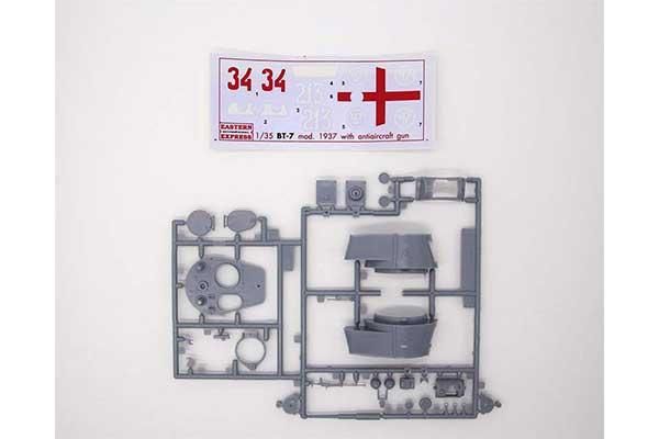 Танк БТ-7 обр. 1937г. поздняя версия (Estern Express 35112) 1/35
