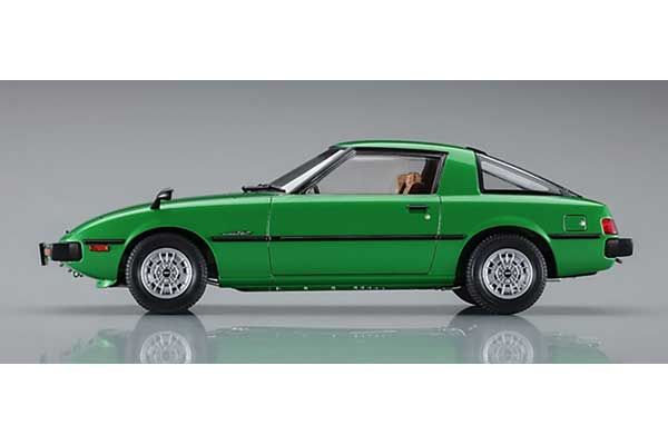 Mazda Savanna RX-7 (SA22C) (Hasegawa 21143) 1/24