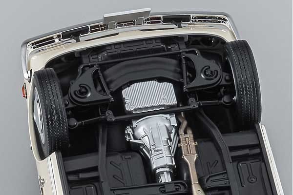 Isuzu 117 Coupe Early Version (1968) (Hasegawa 21144) 1/24