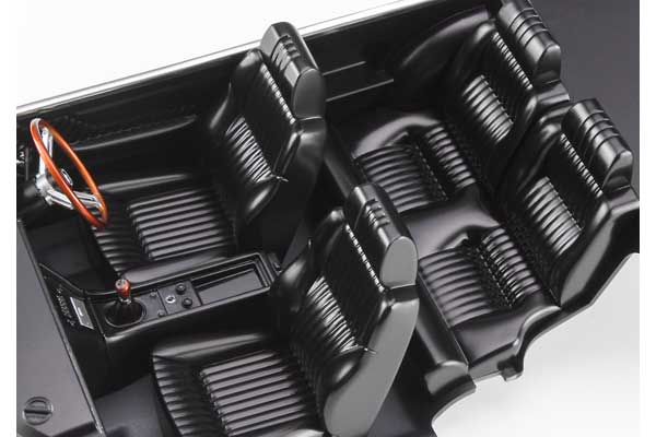 Isuzu 117 Coupe Early Version (1968) (Hasegawa 21144) 1/24