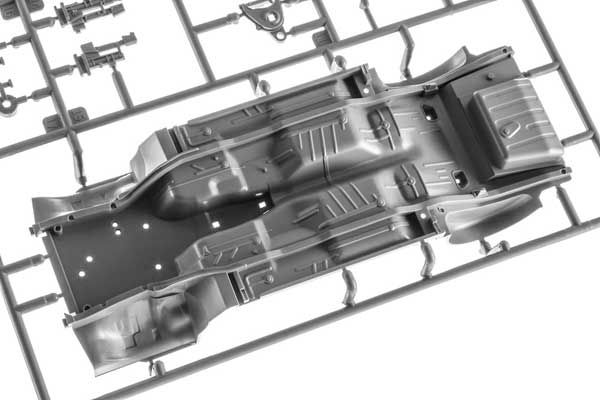 Isuzu 117 Coupe Early Version (1968) (Hasegawa 21144) 1/24