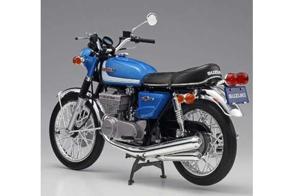 Suzuki GT380 B (1972) (Hasegawa 21505 BK5) 1/12