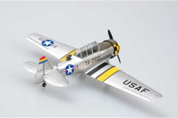 T-6G “Texan” (Hobby Boss 80233) 1/72
