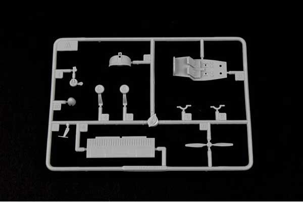 Zlin Z-142 (Hobby Boss 80282) 1/72