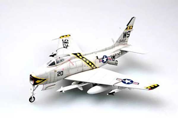 FJ-4B "Fury" (Hobby Boss 80313) 1/48