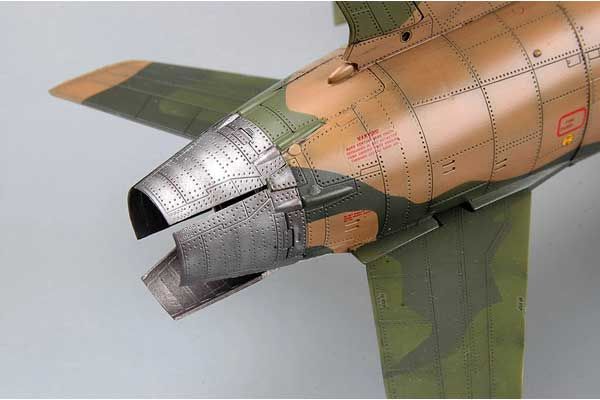 F-105D Thunderchief (Hobby Boss 80332) 1/48