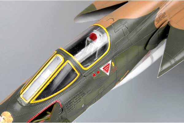 F-105D Thunderchief (Hobby Boss 80332) 1/48