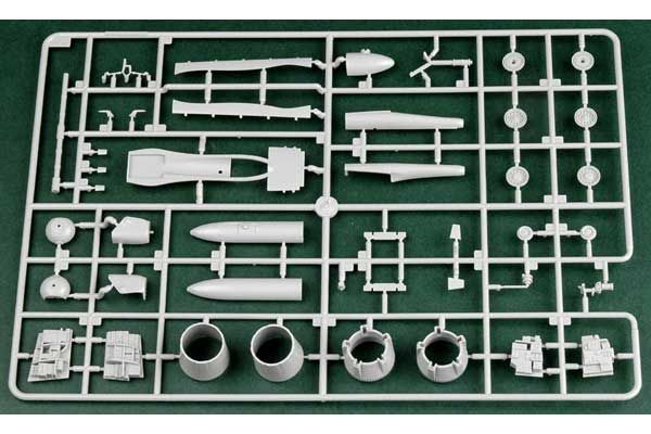 EF-111 Raven (Hobby Boss 80352) 1/48