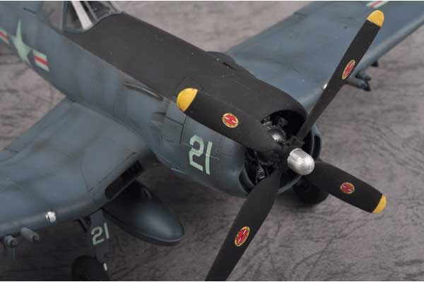 F4U-5N Corsair ранняя версия (Hobby Boss 80390) 1/48