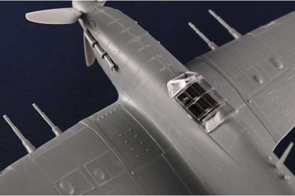 “HURRICANE” Mk.ⅡC/TROP (Hobby Boss 81779) 1/48