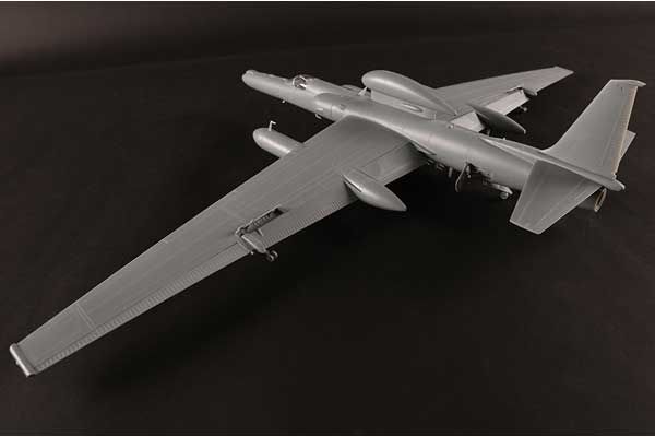 U-2S “Dragon Lady” Senior Span (Hobby Boss 81785) 1/48