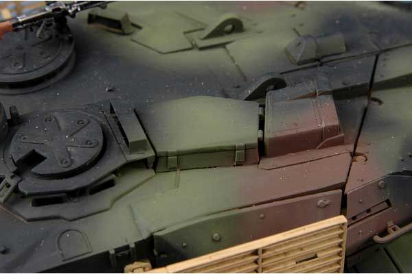 Leopard 2A6M CAN (Hobby Boss 82458) 1/35