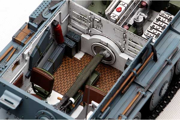 Pzkpfw 38(t) Ausf.E/F (Hobby Boss 82603) 1/16