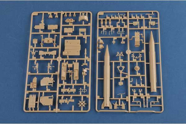 9П117М1 c ракетой Р-17 комплекса 9К72 «Эльбрус» (Scud B) (Hobby Boss 82939) 1/72