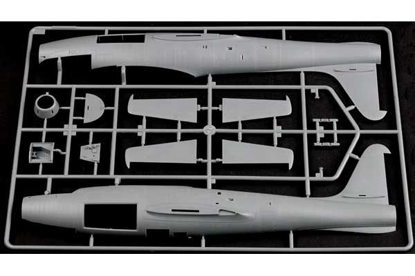 F-84E Thunderjet (Hobby Boss 83207) 1/32