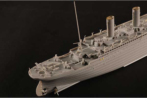 Titanic (Hobby Boss 83420) 1/700