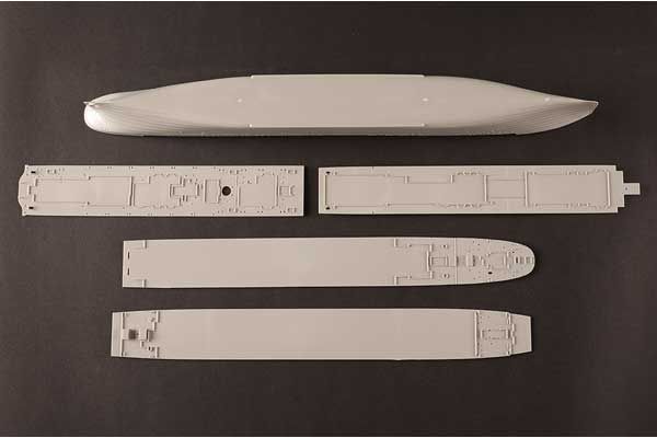 HMHS Britannic (Hobby boss 83422) 1/700