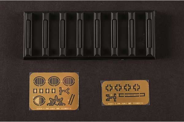 HMHS Britannic (Hobby boss 83422) 1/700