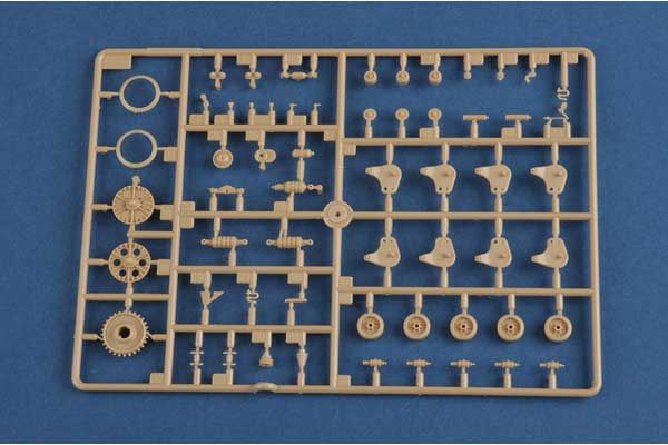 Французский R35 с башней FCM (Hobby Boss 83894) 1/35