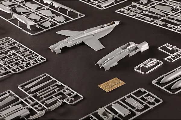 F/A-18E Super Hornet VFC-12 (Hobby boss 85818) 1/48