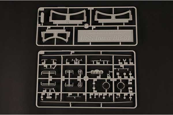 USS Iowa BB-61 (Hobby Boss 86517) 1/350