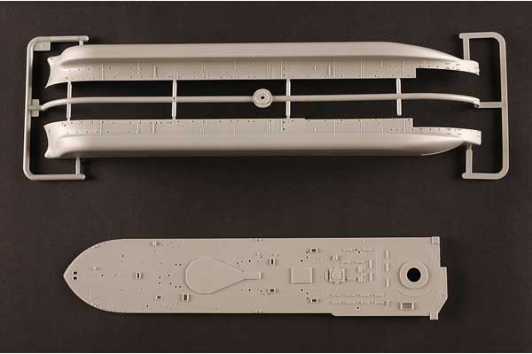 HMS Lord Clive (Hobby boss 86518) 1/350