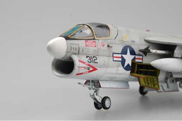 A-7A CORSAIR II (Hobby Boss 87201) 1/72