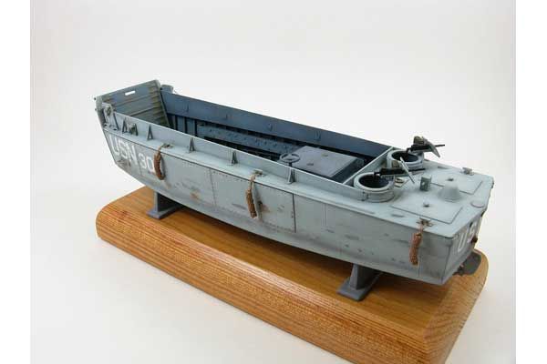 Десантный катер LCVP с екипажем (Heller 79995) 1/72