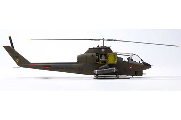AH-1G Cobra (раннего производства) (ICM 32060) 1/32
