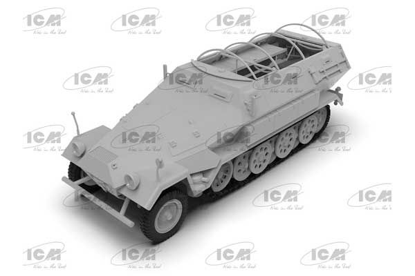 Krankenpanzerwagen Sd.Kfz.251/8 Ausf.A (ICM 35113) 1/35