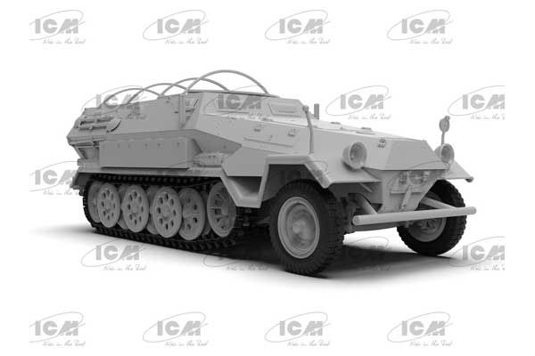 Krankenpanzerwagen Sd.Kfz.251/8 Ausf.A (ICM 35113) 1/35