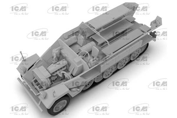 Krankenpanzerwagen Sd.Kfz.251/8 Ausf.A (ICM 35113) 1/35