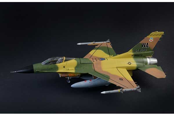 F-16C Fighting Falcon - WAR THUNDER (Italeri 35105) 1/48