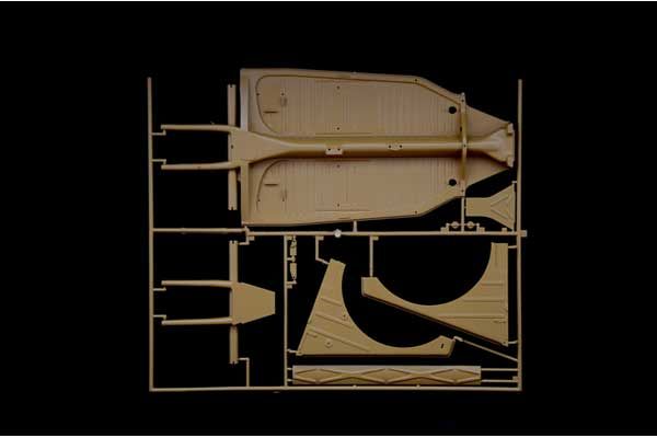 Kdf. 1 Typ 82 Kübelwagen (Italeri 7405) 1/9