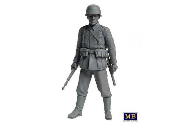 Немецкий военный, 1939-1940 гг. (Master Box 35227) 1/35