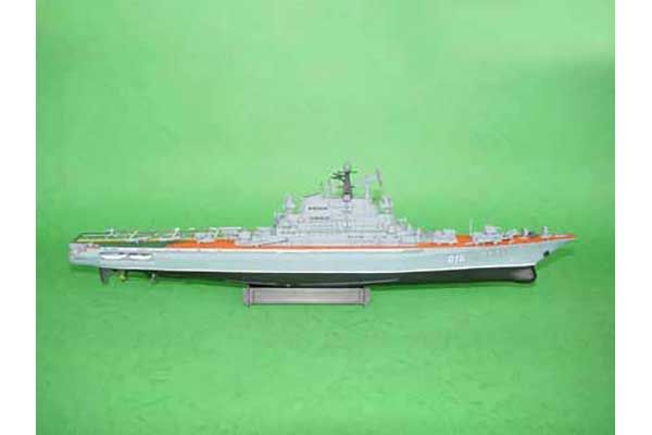 Авіанесучий крейсер «Мінськ» (Trumpeter 05703) 1/700