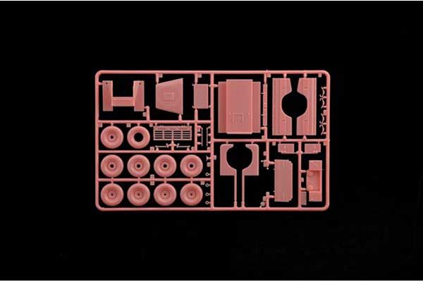Автомобіль S.A.S. Recon "Рожева пантера" (ITALERI 6501) 1/35