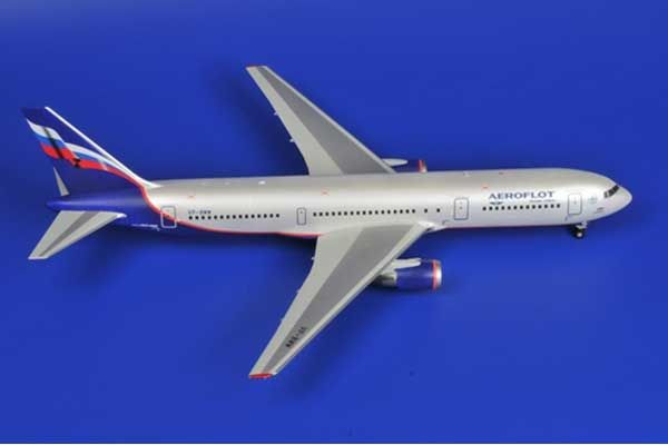 Boeing 767-300 (Zvezda 7005) 1/144