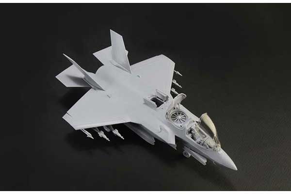 F-35 B Lightning II STOVL version (ITALERI 1425) 1/72